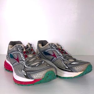 Brooks Ghost 8th Edition Women’s Size 8.5